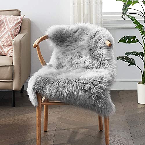 HEQUN Alfombra de Piel de Oveja sintética, Artificial Alfombra,Funda de Silla de Forro Polar Suave y mullida para recámara, sofá, Suelo (50 X 80 CM, Gris)