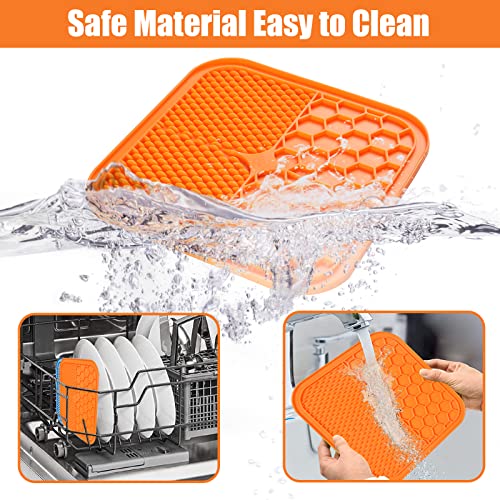 AiQInu Alfombrilla para Lamer Perros con Ventosa,2 piezas Lick Mat para Perros y Gatos sin BPA con 1 Espátula de Silicona,Super Ventosas para Bañarse,Arreglarse,Entrenar y Cuidado de las Garras